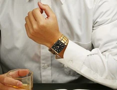 Luxury Gold Man Alloy Montre ponyèt TBL101
